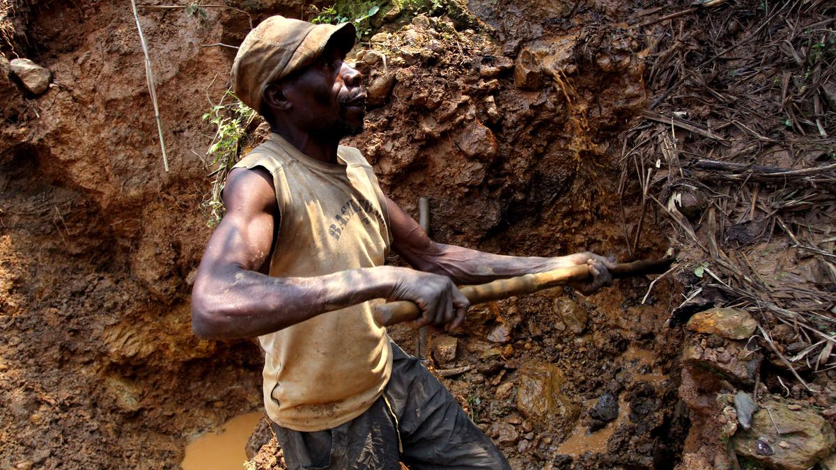 Apple in Hot Water: DRC Lawsuits Over Conflict Minerals Expose Dark Side of Tech